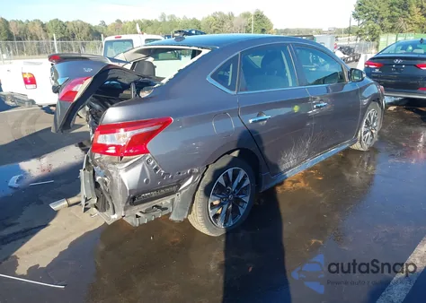 2017 Nissan Sentra Sr z USA, uszkodzony, nr VIN 3N1AB7AP8HY398212